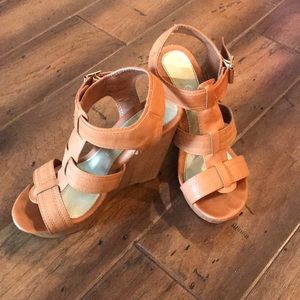 Wedge shoes
